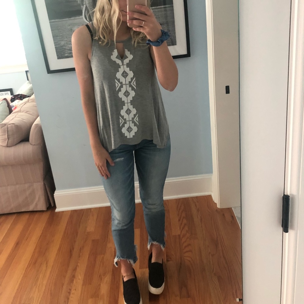 grey and white tank